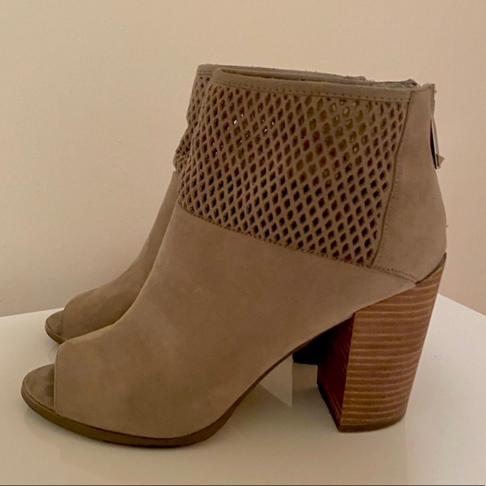 Women’s Shoes